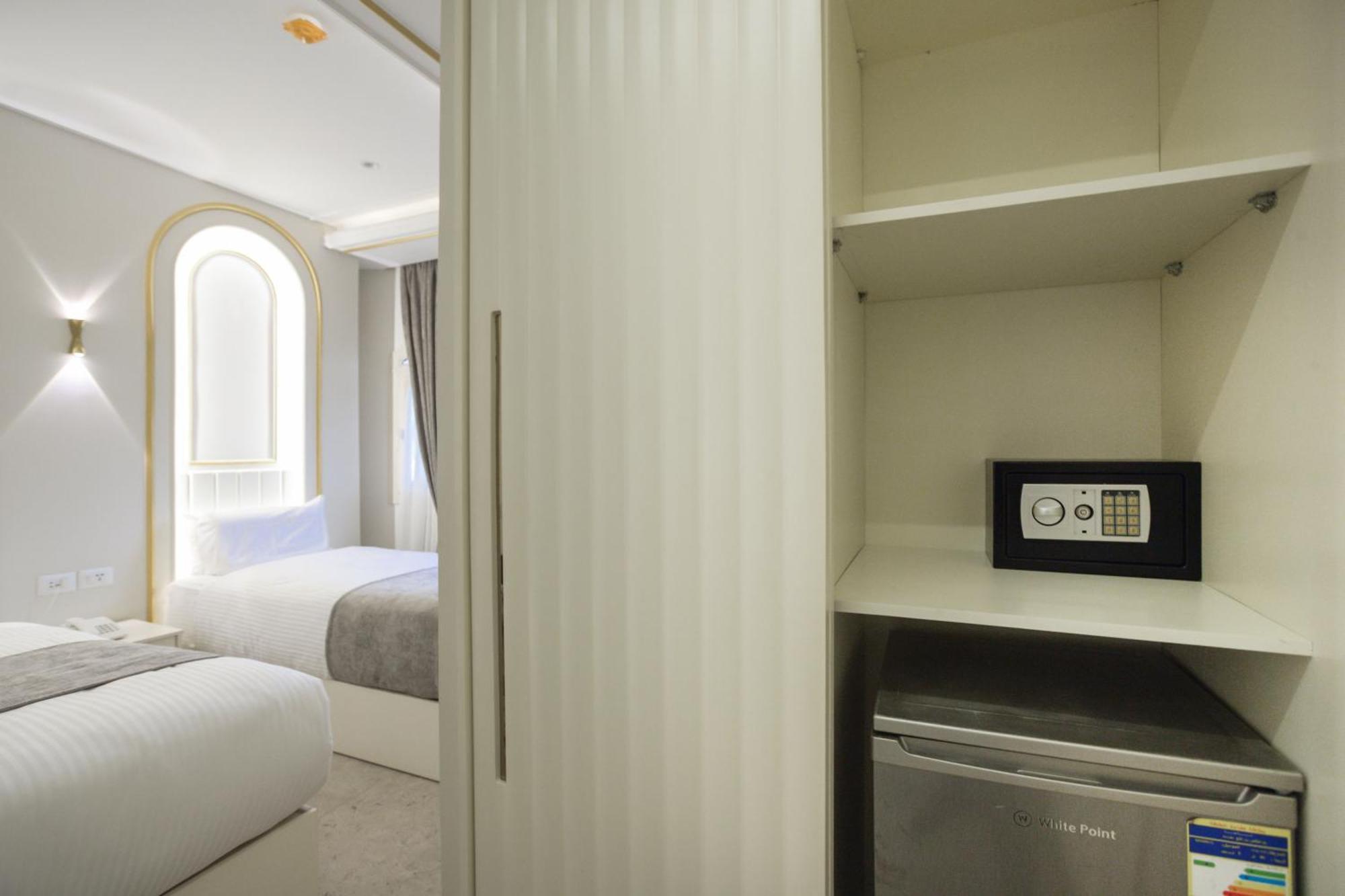 Pyramids Plateau Hotel Kafrat al Jabal Екстер'єр фото